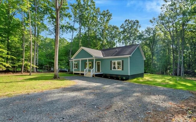 501 Lewis Rd in Clarksville, VA - Building Photo - Building Photo