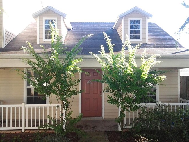 property at 1004 Park Central Cir