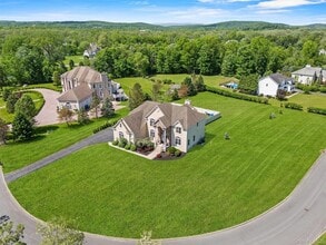3 Kings Dr in Middletown, NY - Building Photo - Building Photo