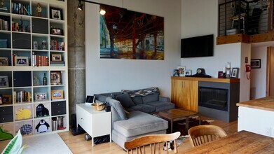 1934 N Washtenaw Ave in Chicago, IL - Building Photo - Building Photo