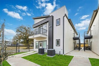 7625 De Priest St in Houston, TX - Building Photo - Building Photo