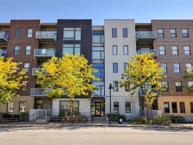 property at 119 E 4th St