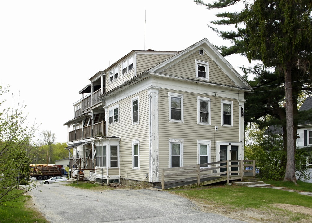 40 Court St in Bath, ME - Foto de edificio