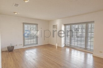 1418 W Shepherd St in Denison, TX - Foto de edificio - Building Photo