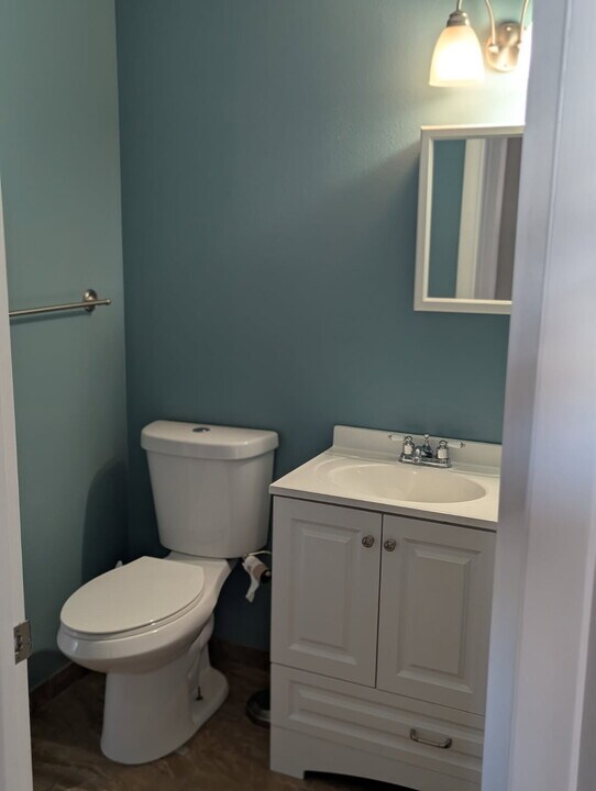 1530 Chester Sq in Sparks, NV - Foto de edificio