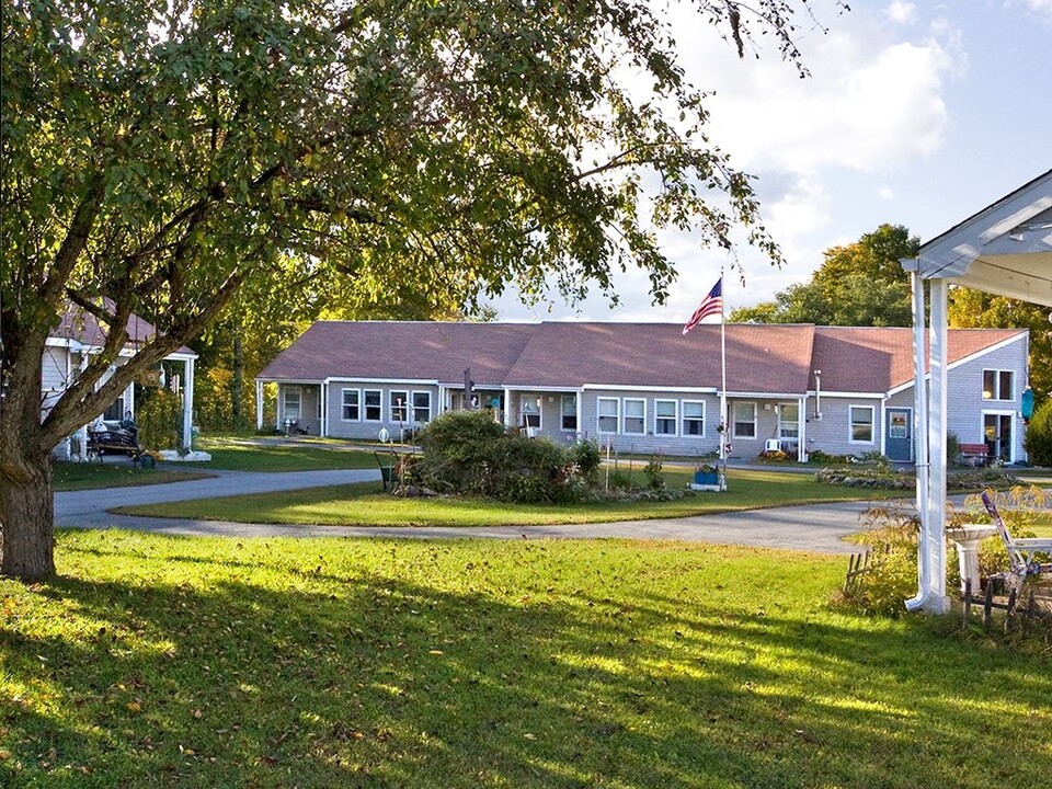 Mary Ann Manor in Limerick, ME - Building Photo