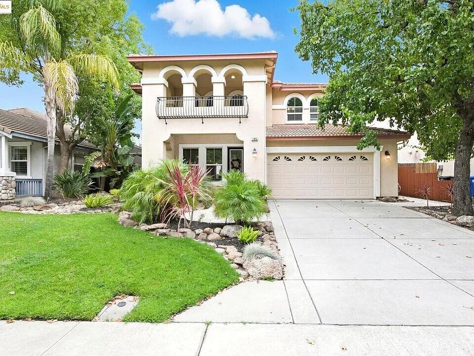 145 Warhol Way in Oakley, CA - Building Photo