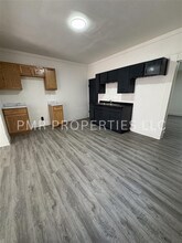 1801-1803 Mitchell Ave in St. Joseph, MO - Building Photo - Building Photo