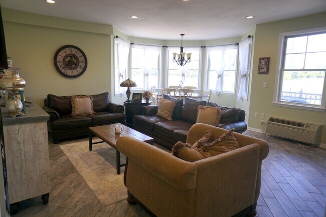 15 Enterprise Ct-Unit -109 in Jersey City, NJ - Foto de edificio - Building Photo