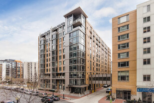 440 L St NW Apartments