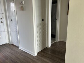 2851 Somerset Dr in Lauderdale Lakes, FL - Building Photo - Building Photo