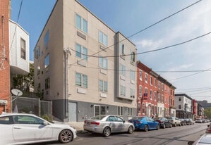 Montgomery Flats in Philadelphia, PA - Building Photo