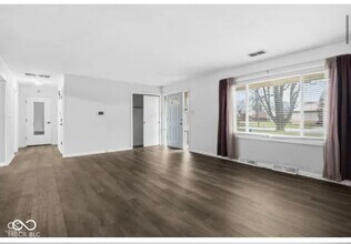 5215 Southdale Dr in Indianapolis, IN - Building Photo - Building Photo