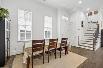 3302 W 12th St in Houston, TX - Building Photo - Building Photo