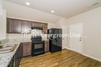 1045 Brookhaven Dr in Odenville, AL - Building Photo - Building Photo