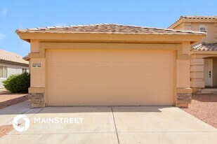 11215 W Devonshire Ave in Phoenix, AZ - Building Photo