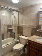 4143 N Ocean Blvd, Unit 303 in Fort Lauderdale, FL - Foto de edificio - Building Photo