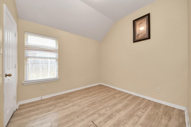 property at 3018 Wellington Pass Dr