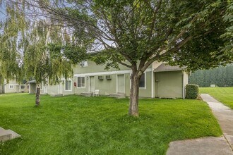 800 S County Rd in Warden, WA - Building Photo - Building Photo