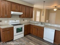 1630 Wakeling St photo'