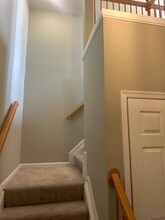 943 Hillside Lake Terrace in Gaithersburg, MD - Foto de edificio - Building Photo