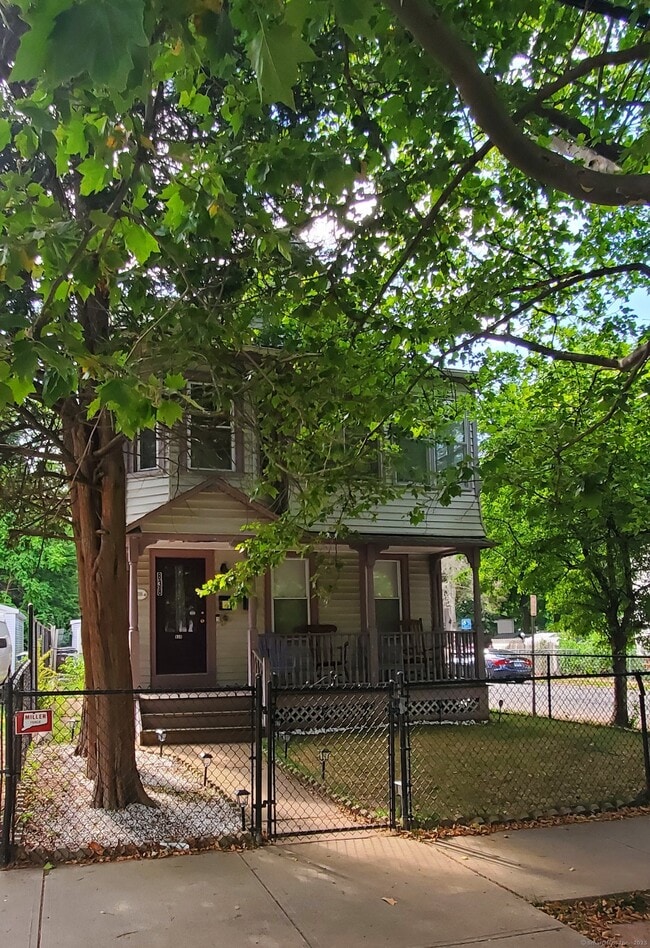 838 Winchester Ave in New Haven, CT - Building Photo - Building Photo
