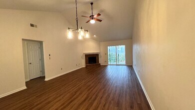 818 Jamestown Ct in Tallahassee, FL - Building Photo - Building Photo