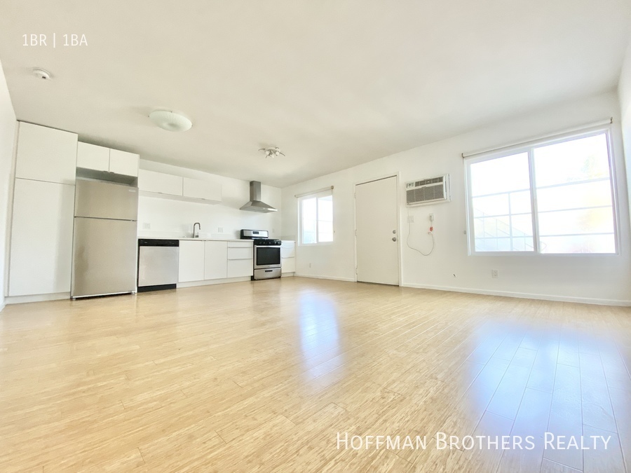 249 S Ave 55 in Los Angeles, CA - Building Photo