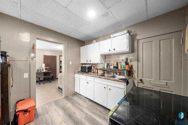 902 W 8th St in Sioux Falls, SD - Building Photo - Building Photo