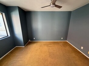 27667 Ironstone Dr in Santa Clarita, CA - Building Photo - Building Photo