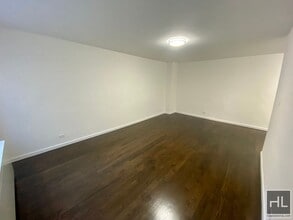 E 16 ST in New York, NY - Building Photo - Building Photo