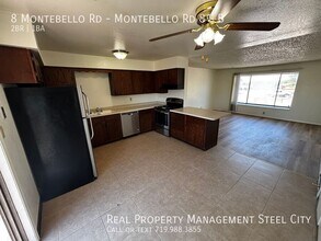 8 Montebello Rd-Unit -B in Pueblo, CO - Building Photo - Building Photo