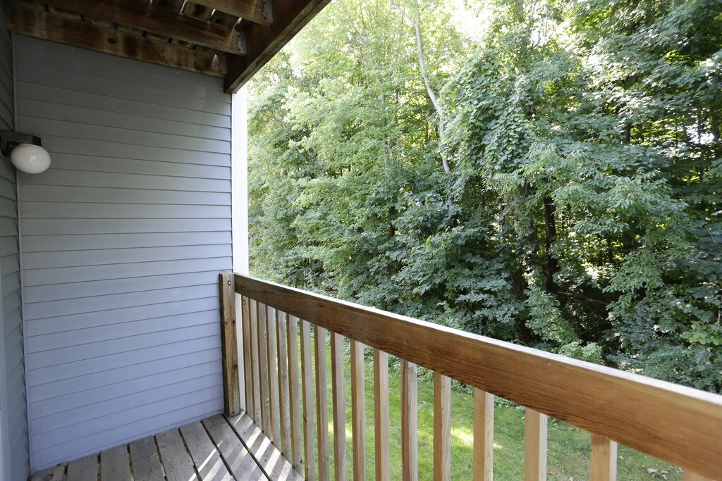 York Creek Apartments in Comstock Park, MI