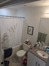 1755 Henderson Hwy in Winnipeg, MB - Building Photo - Building Photo