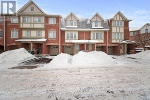 3030 Breakwater Ct in Mississauga, ON - Building Photo