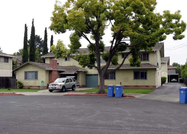 210 Rose Ct in Campbell, CA - Building Photo - Building Photo