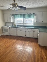 122 Cedar St in Westminster, SC - Building Photo - Building Photo