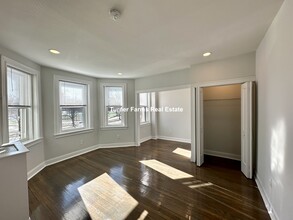 107 Park Dr, Unit 14 in Boston, MA - Building Photo - Building Photo