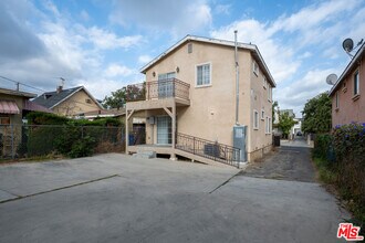 339 Newland St in Los Angeles, CA - Building Photo - Building Photo
