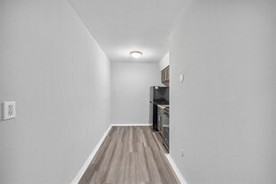 7101 N 15th St in Philadelphia, PA - Building Photo