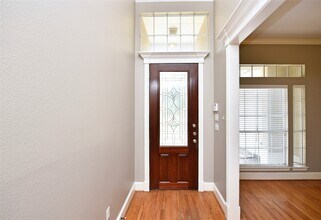 5830 Hornwood Dr in Houston, TX - Building Photo - Building Photo