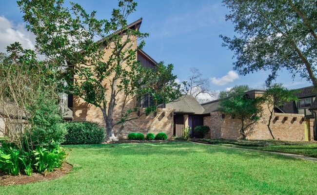 property at 3903 Kiamesha Dr
