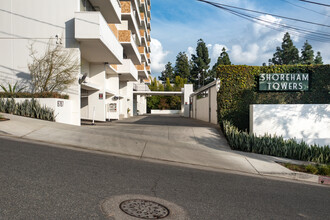 Shoreham Towers in West Hollywood, CA - Building Photo - Building Photo