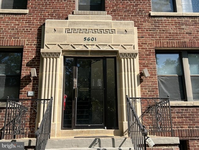 5601 Colorado Ave NW, Unit 3 in Washington, DC - Foto de edificio - Building Photo