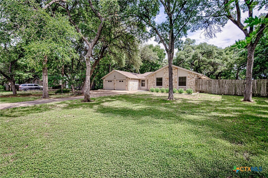 313 Ranger Dr in Buda, TX - Building Photo