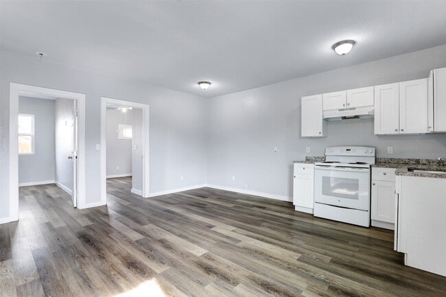 property at 438 S San Joaquin Ave