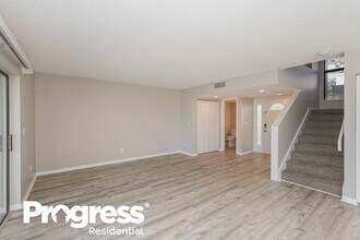 16111 Gardendale Dr in Tampa, FL - Building Photo - Building Photo