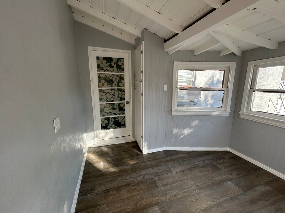 3096 N Stoddard Ave in San Bernardino, CA - Building Photo