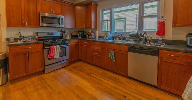 364 Highland Ave, Unit 1T in Somerville, MA - Building Photo - Building Photo