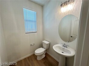 1432 Nocturnal Flight St in Las Vegas, NV - Building Photo - Building Photo